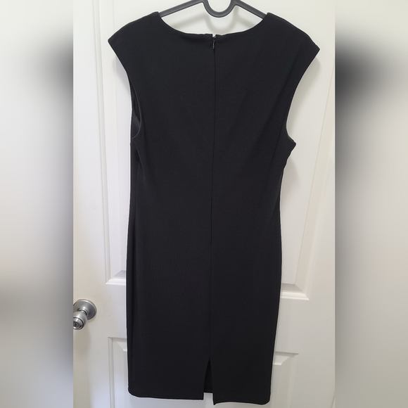 Suzy Shier Black Neck Bodycon Sheath Dress Size M - Picture 4 of 15